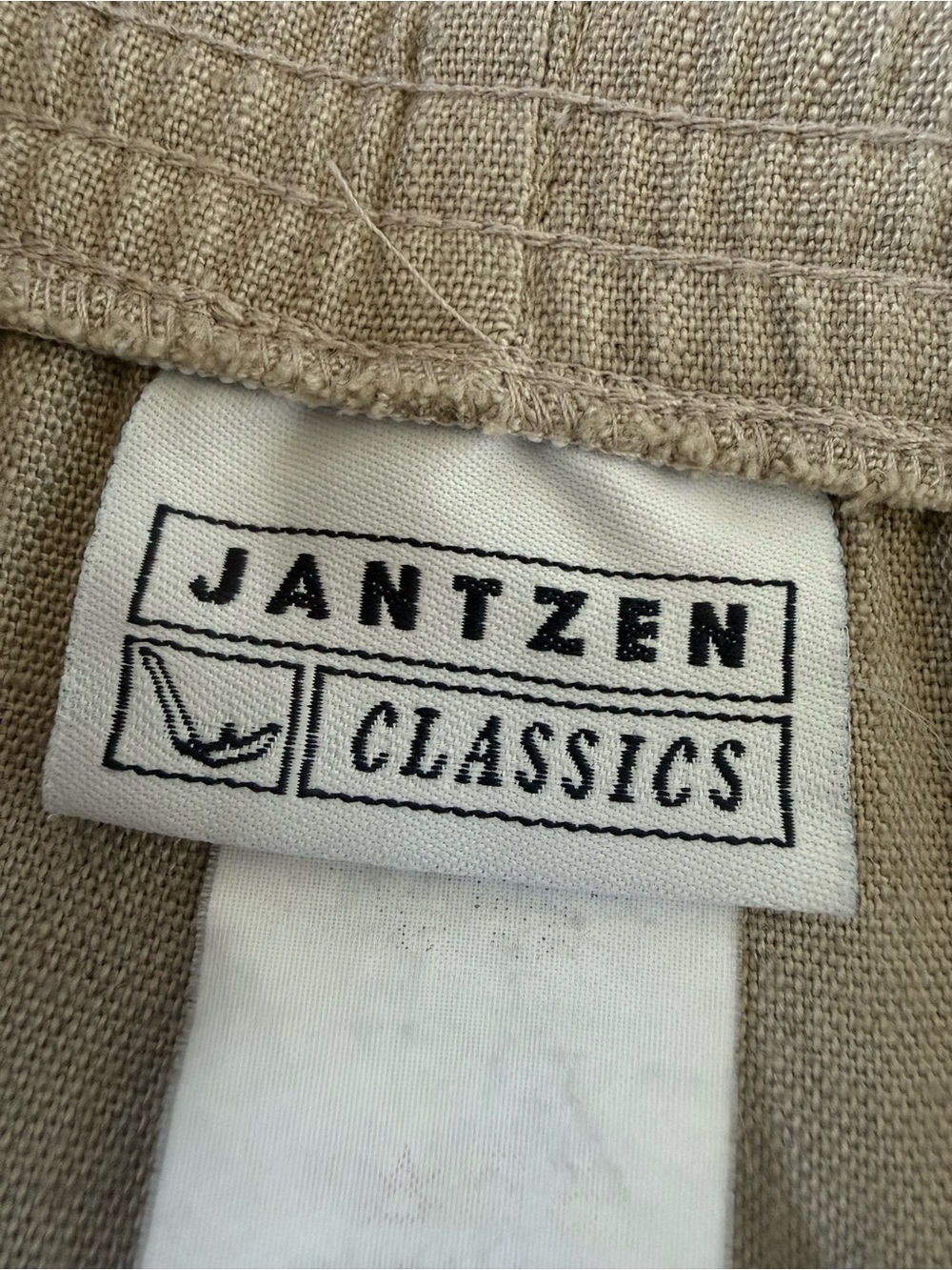 Vintage Jantzen Tan A-Line Button-Front Skirt with Pockets - Picture 2 of 8